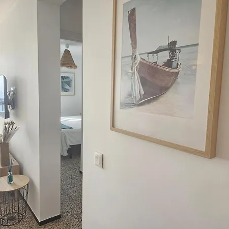 Apartamento New Neverending Seaview Apartments, Achacay, Cristianos, Tenerife *